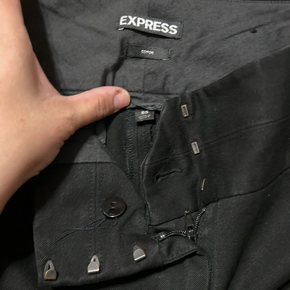 Express pants - Picture 2 of 3
